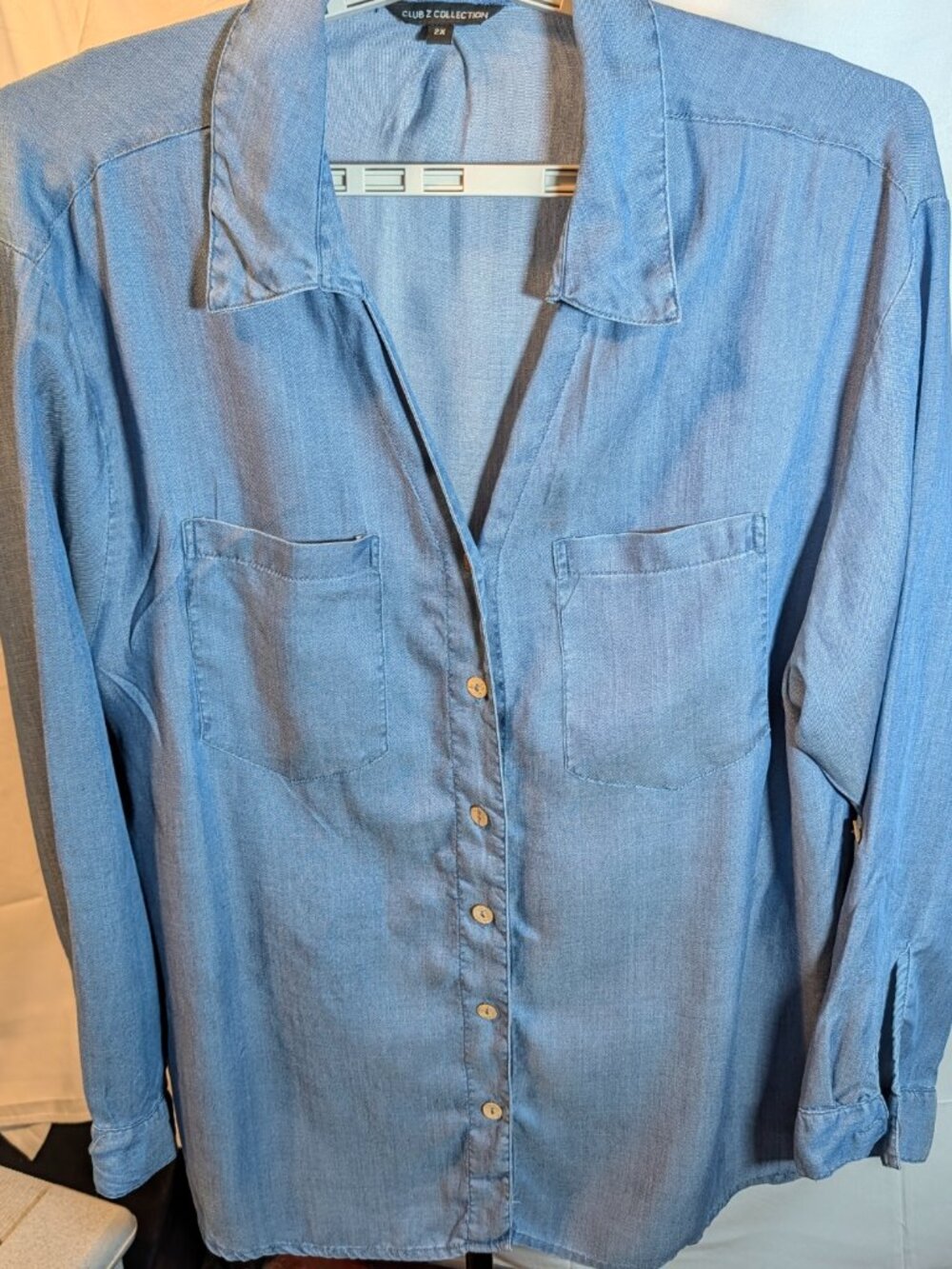 Club Z Collection Shirt Women's 2X Chambray Button Up Roll Tab  Long Sleeve Blue